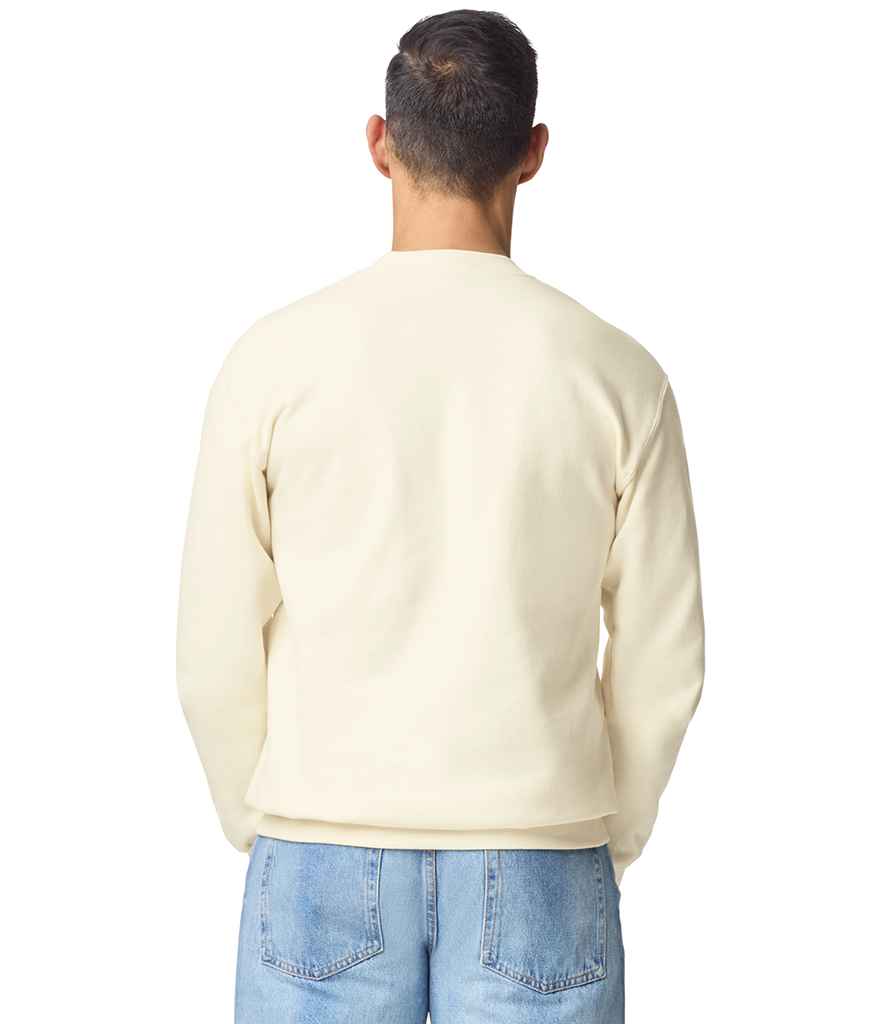 GD612 Off White Model