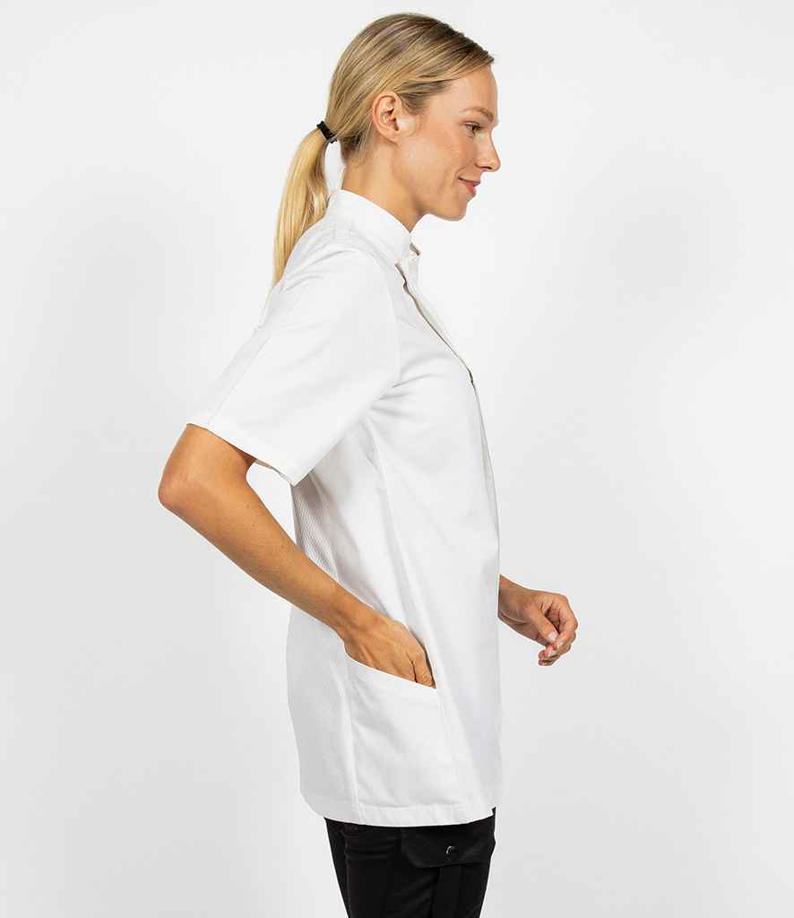 LE015 White Model