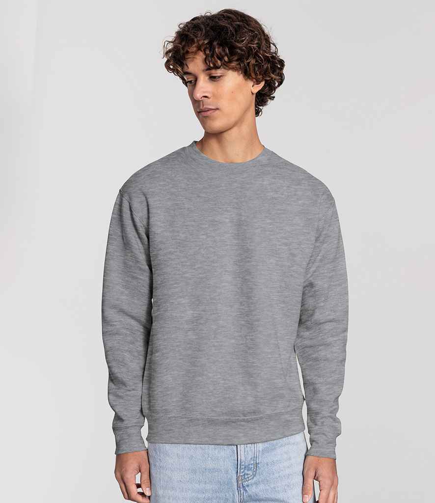 SS151 Athletic Heather Model