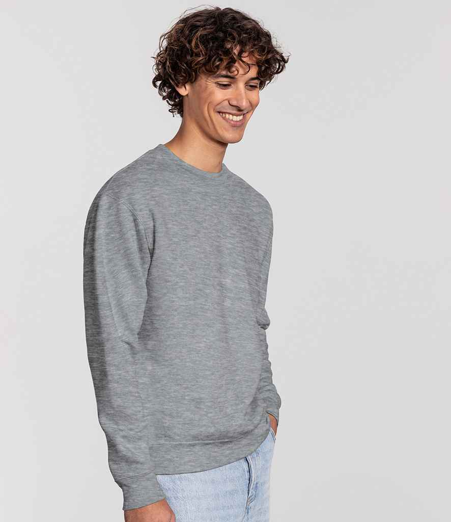 SS151 Athletic Heather Model