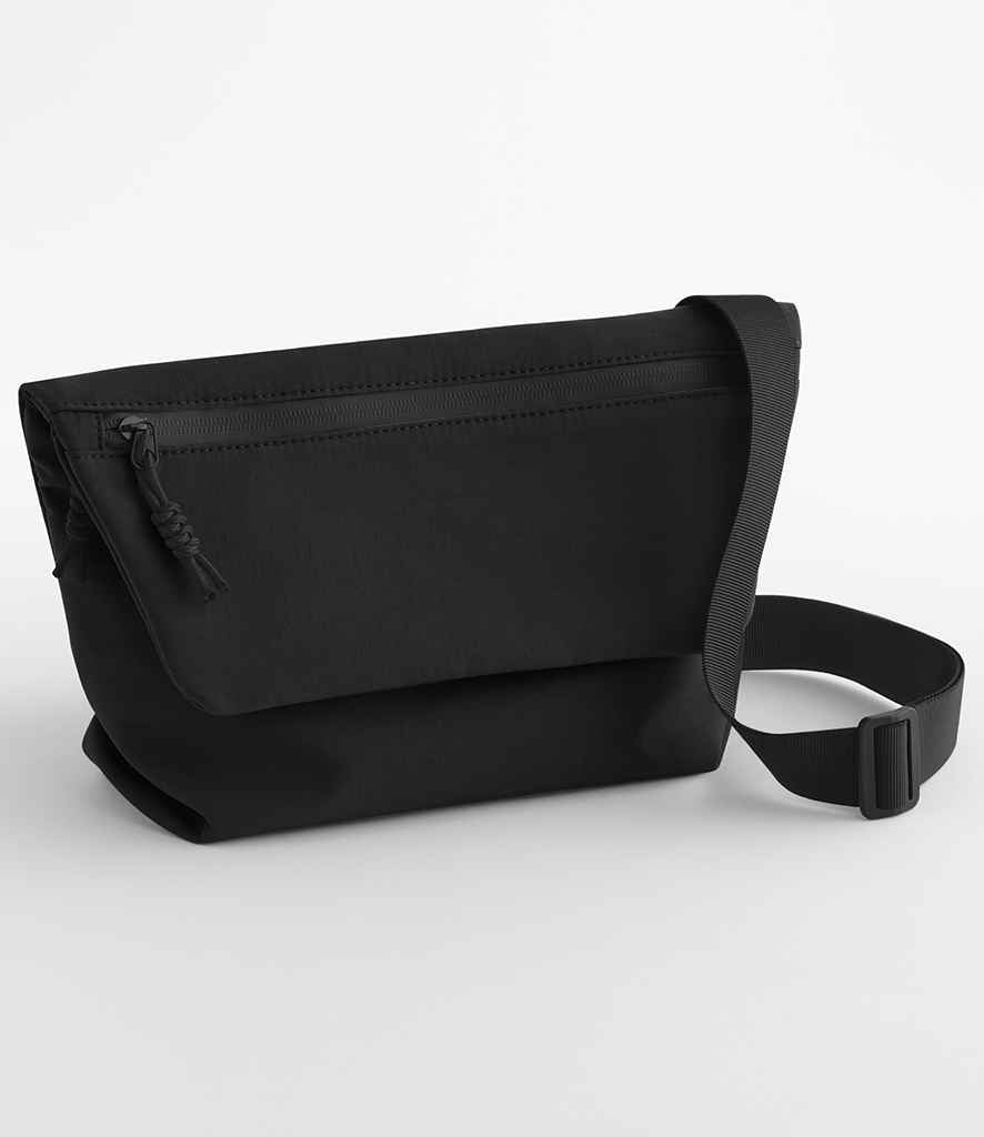 BG823 Black Front