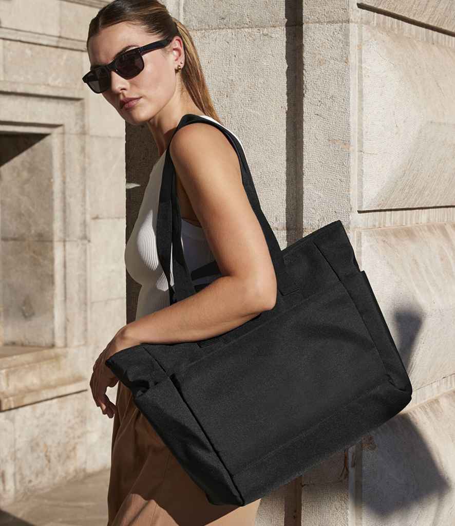 BG873 Black Model