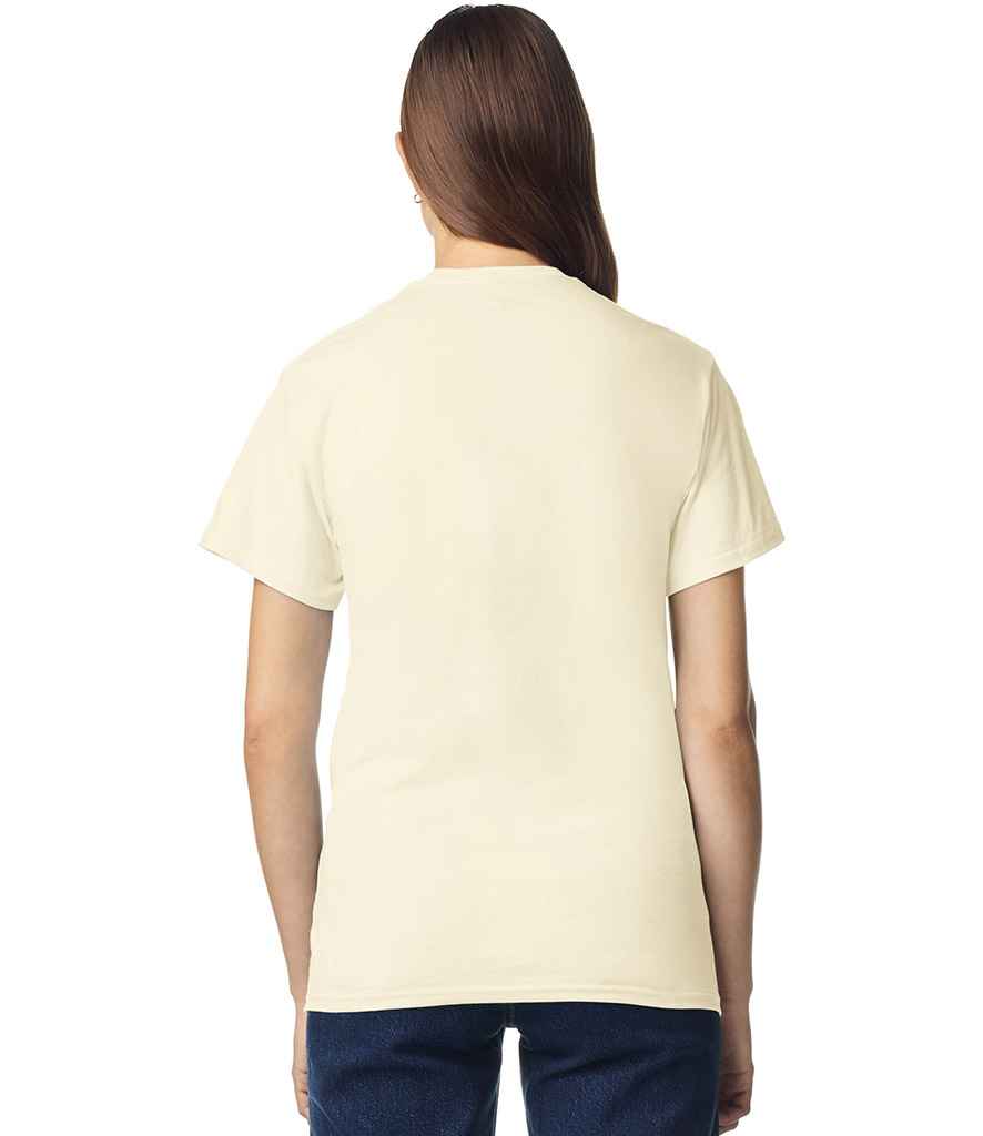 GD03 Off White Model