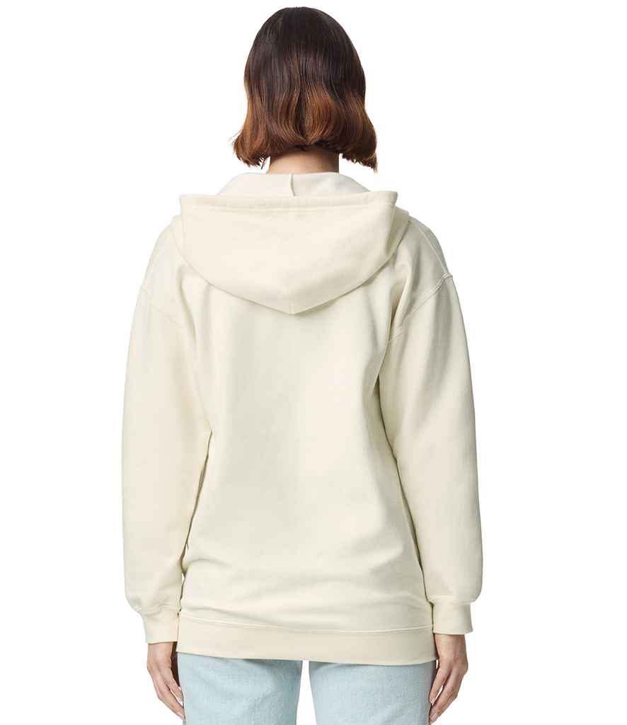 GD69 Off White Model