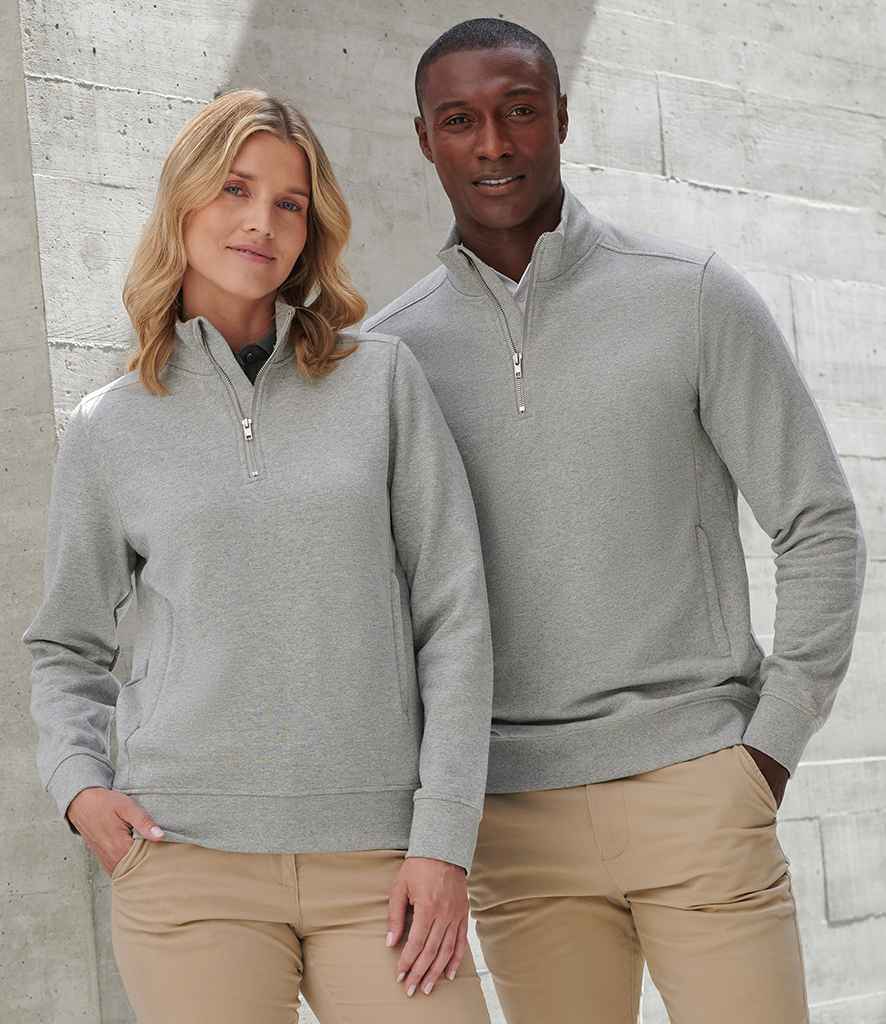 H842 Heather Grey Model