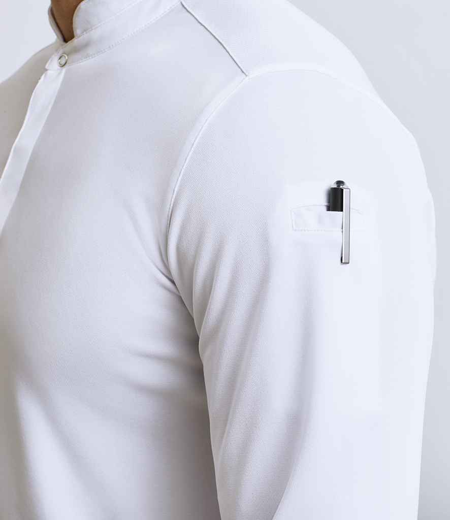 PR647 White Model