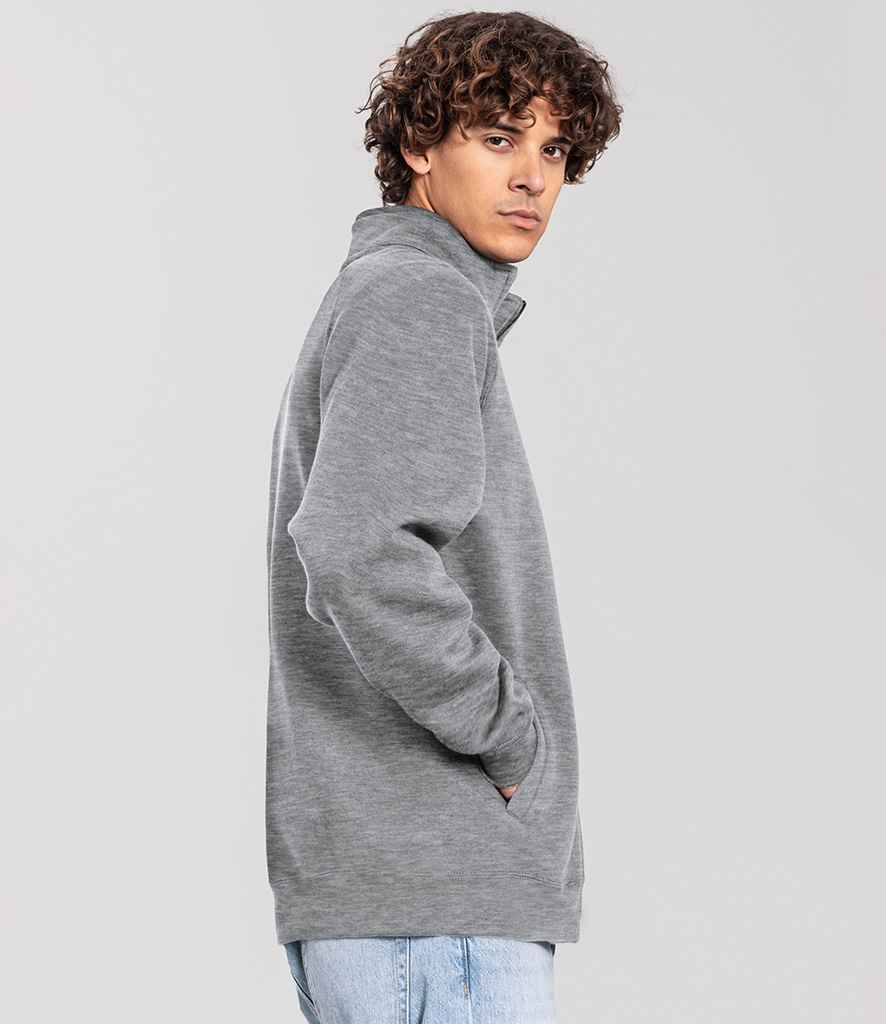 SS155 Athletic Heather Model